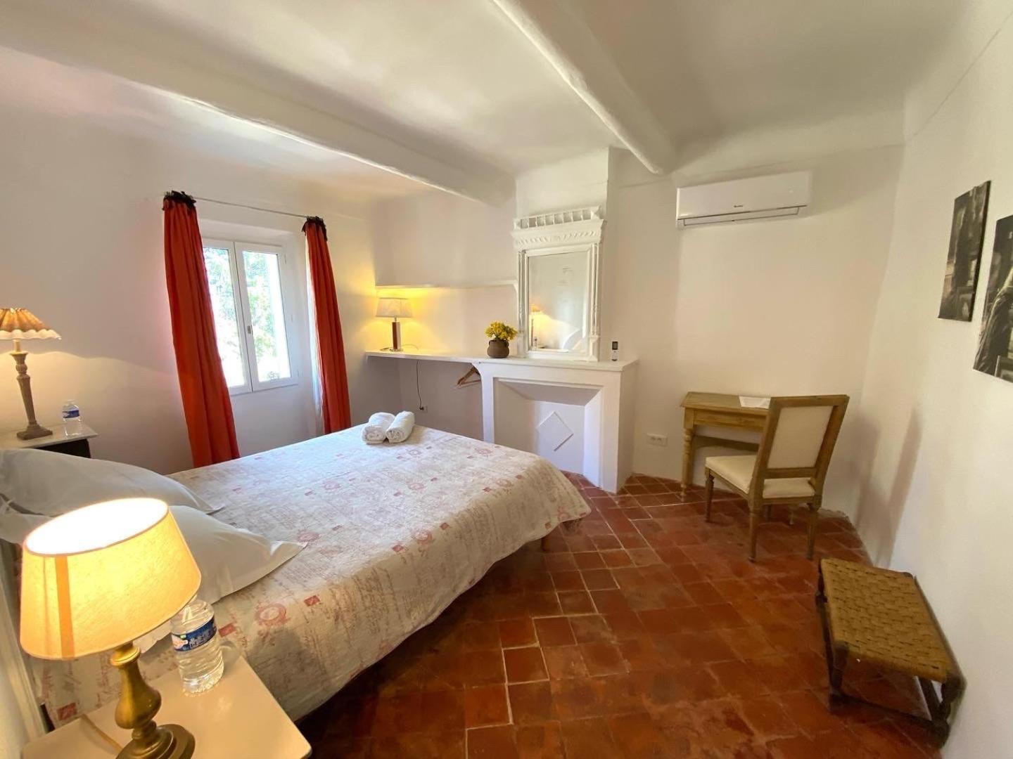 Le Domaine Saint Jean Bed & Breakfast Exterior photo
